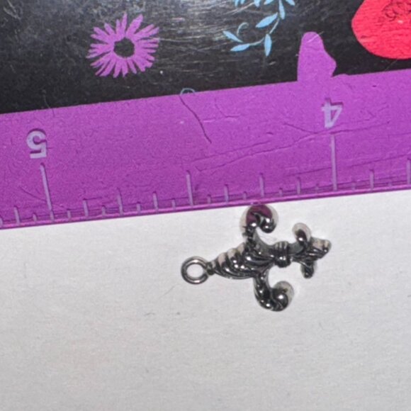 Fleur de Lis Sterling Silver Pendant - Picture 13 of 16